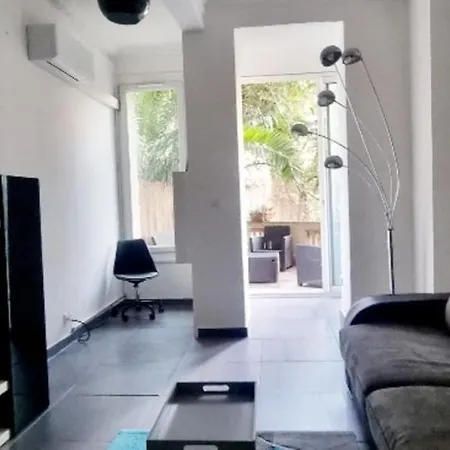 Appartement Large 37 M With Terrace Nice